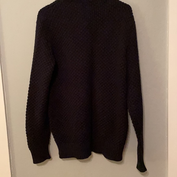 Men’s Express Black Knit Sweater Chevron Pattern Size Medium - Picture 6 of 8